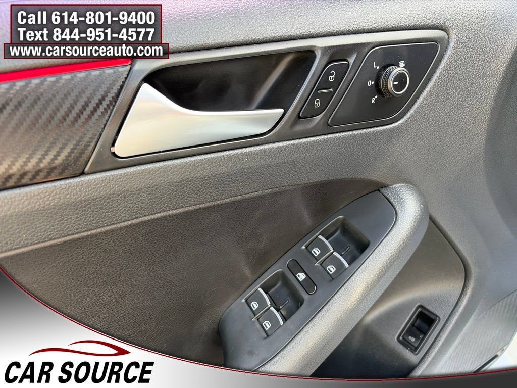Used 2017 Volkswagen Jetta GLI FWD image 17