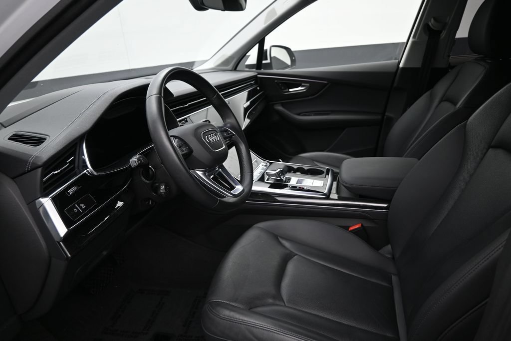 Used 2023 Audi Q7 3.0T Prestige AWD/4WD image 10