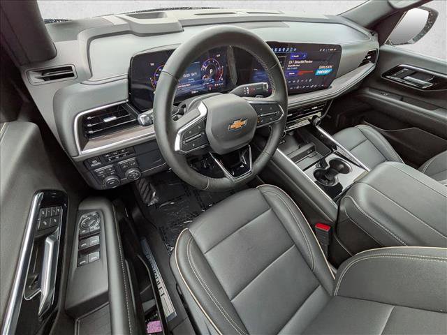 Used 2025 Chevrolet Tahoe Premier AWD/4WD image 10