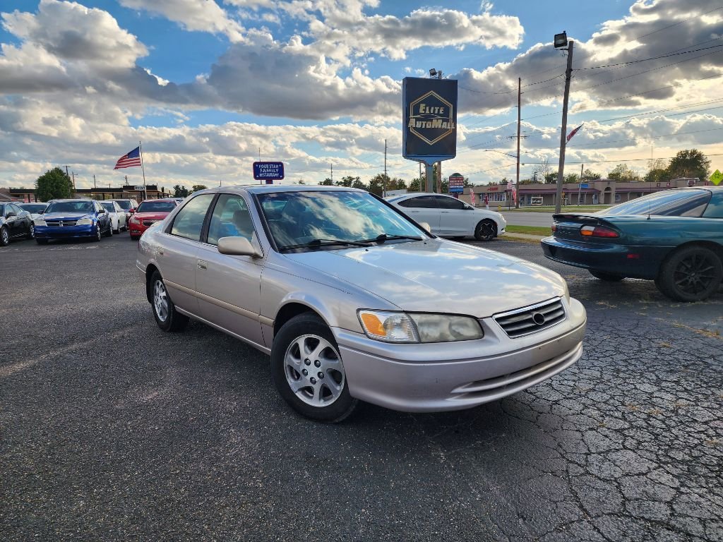 Used 2000 Toyota Camry LE