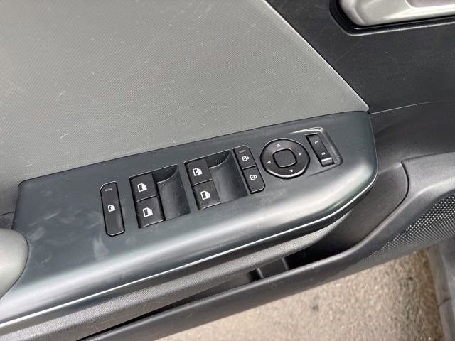 Used 2025 Kia K4 LXS image 13