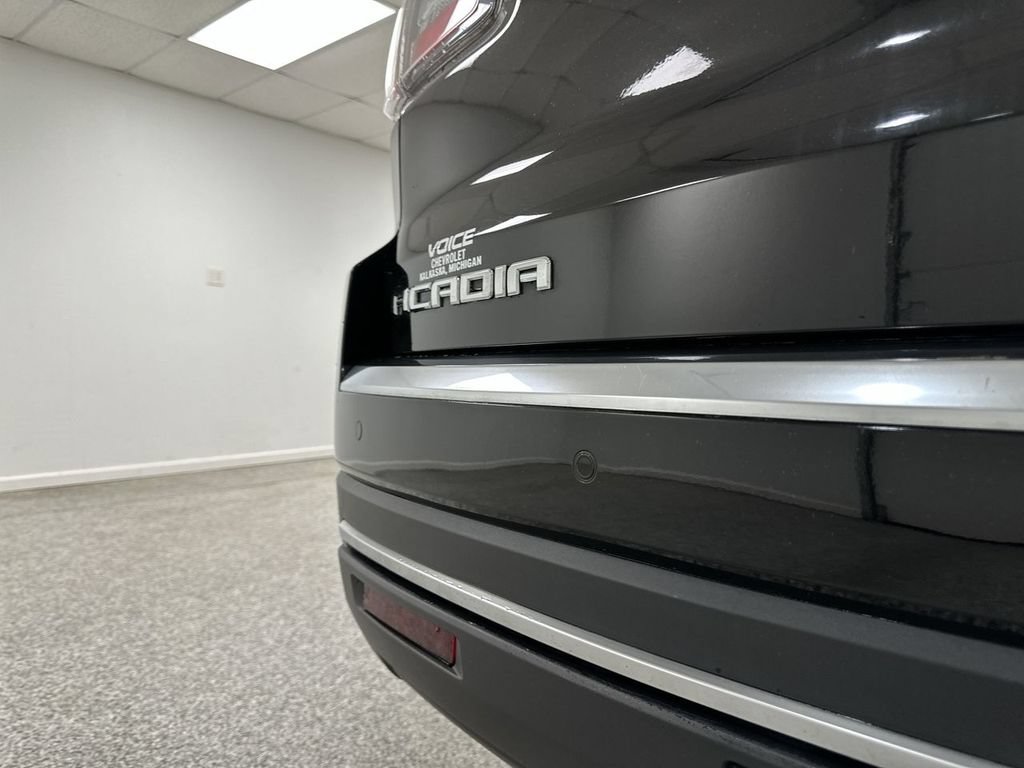Used 2016 GMC Acadia SLT w/ Open Road Package AWD/4WD image 32