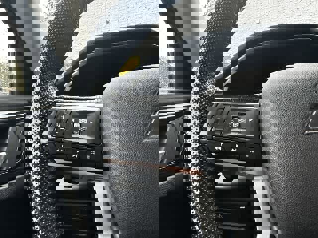 Used 2024 Mitsubishi Outlander SE image 23