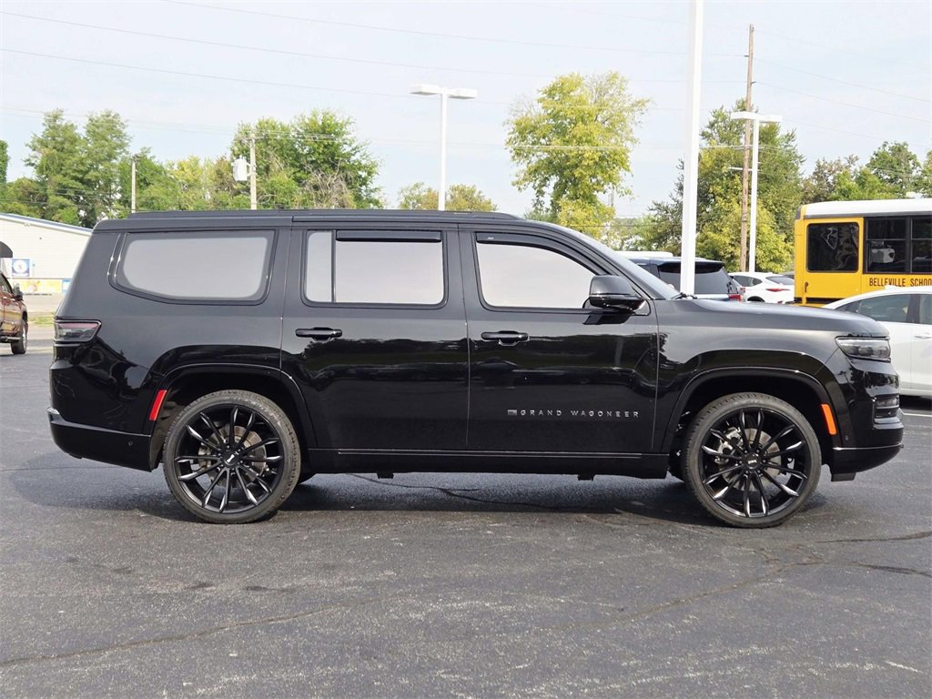 Used 2024 Jeep Grand Wagoneer Series III w/ Rear Seat Video Group 1 image 2