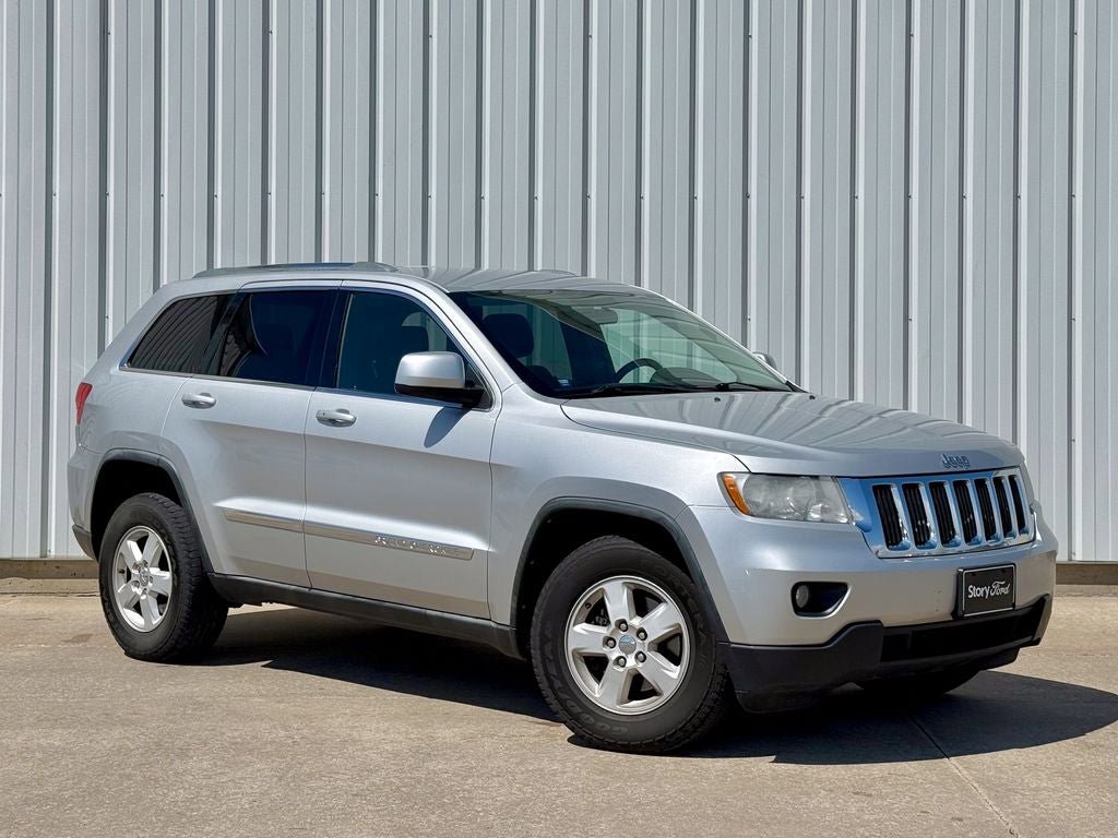 Used 2012 Jeep Grand Cherokee Laredo w/ Laredo E Group AWD/4WD image 8