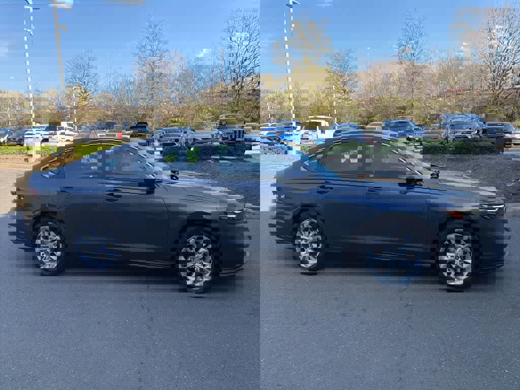 Used 2023 Honda Accord LX image 11