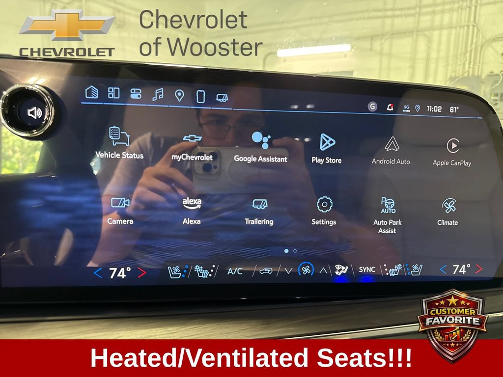 New 2025 Chevrolet Suburban Premier AWD/4WD image 13