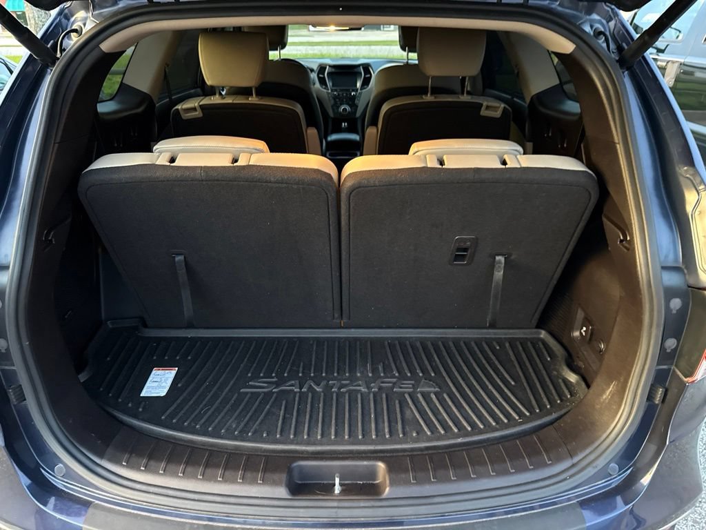 Used 2017 Hyundai Santa Fe Limited FWD image 7