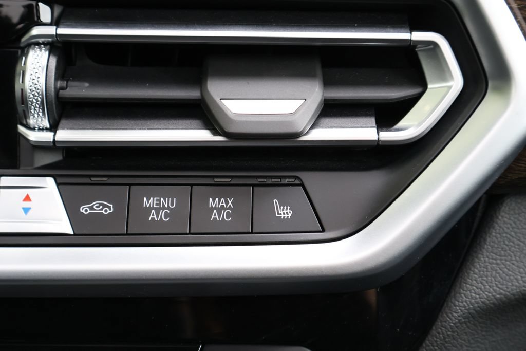 Used 2024 BMW X3 xDrive30i AWD/4WD image 19
