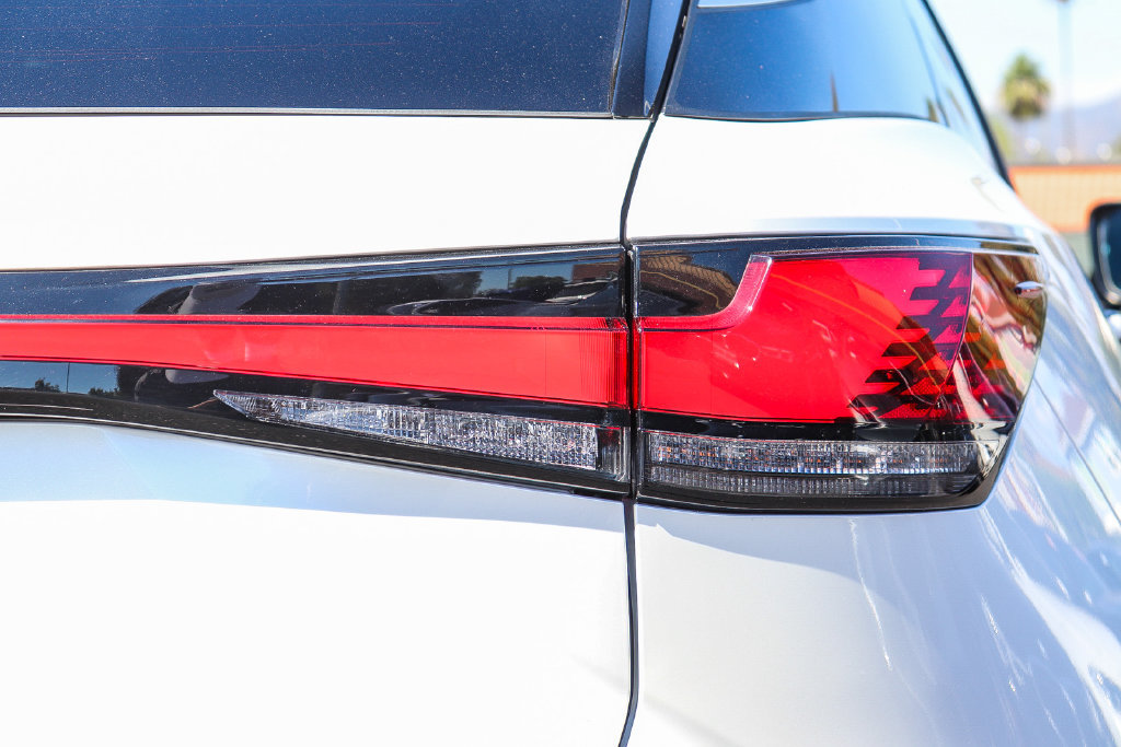Used 2024 Lexus RX 350 Premium w/ Convenience Package FWD image 7