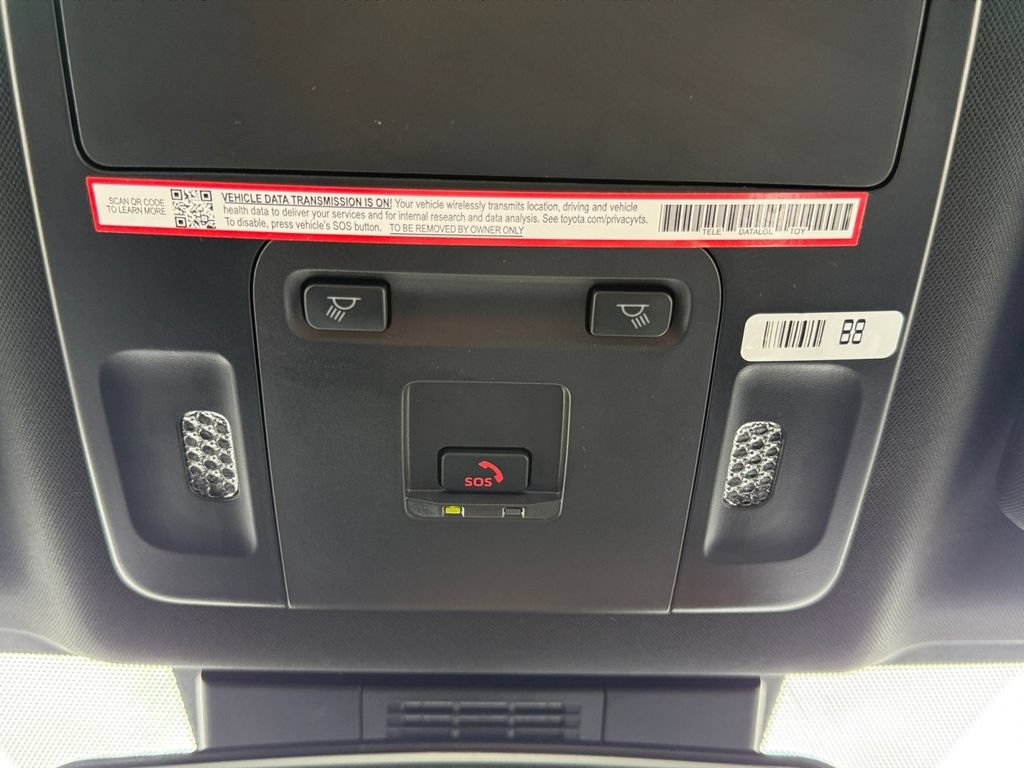 Used 2025 Toyota Camry SE FWD image 17