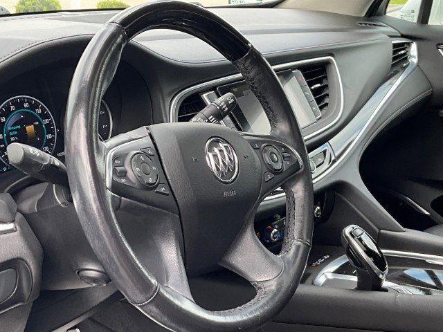 Used 2019 Buick Enclave Avenir AWD/4WD image 3