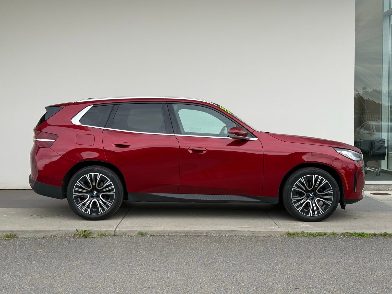 Used 2025 BMW X3 xDrive30i w/ Premium Package image 8