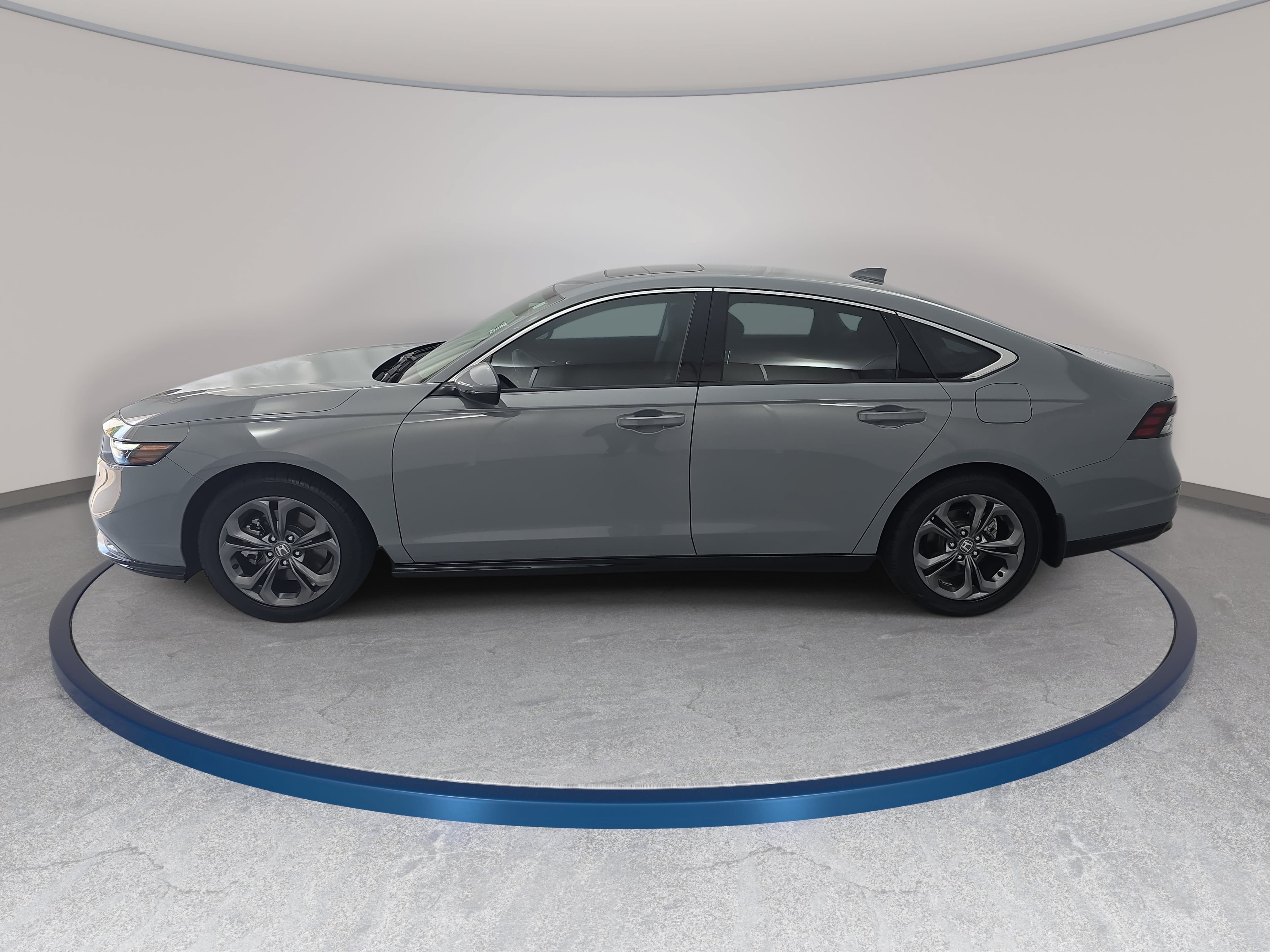 Used 2024 Honda Accord EX-L image 8