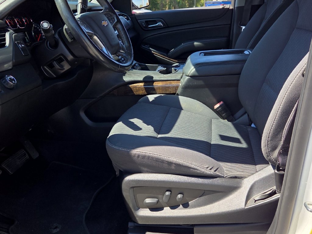 Used 2020 Chevrolet Tahoe LS RWD image 4