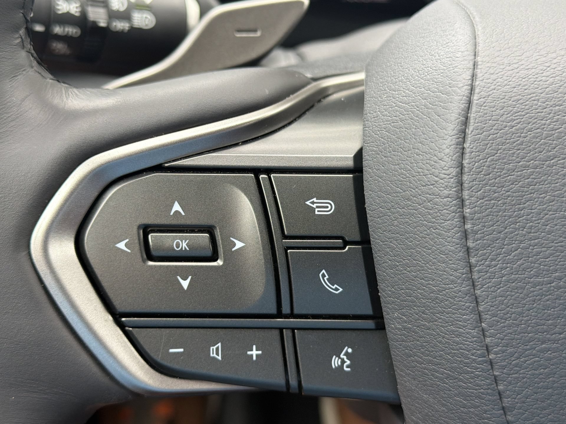 Used 2025 Lexus NX 350h AWD w/ Cold Area Package image 29