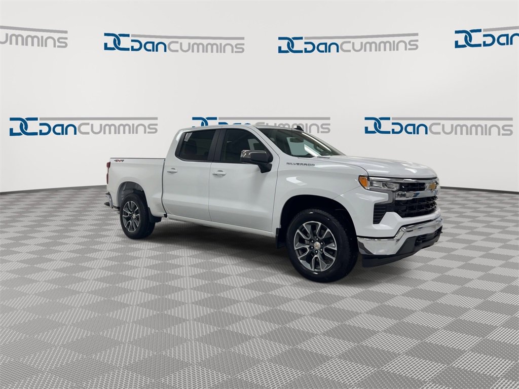 New 2026 Chevrolet Silverado 1500 LT image 2