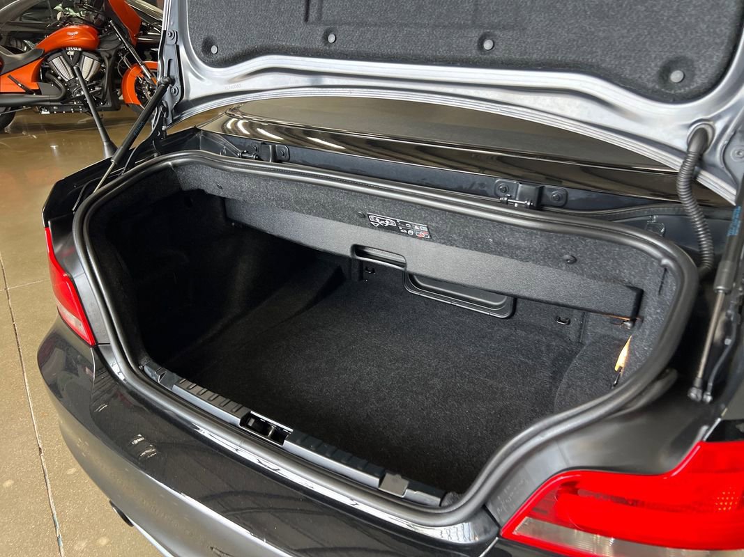 Used 2013 BMW 135i Convertible image 41