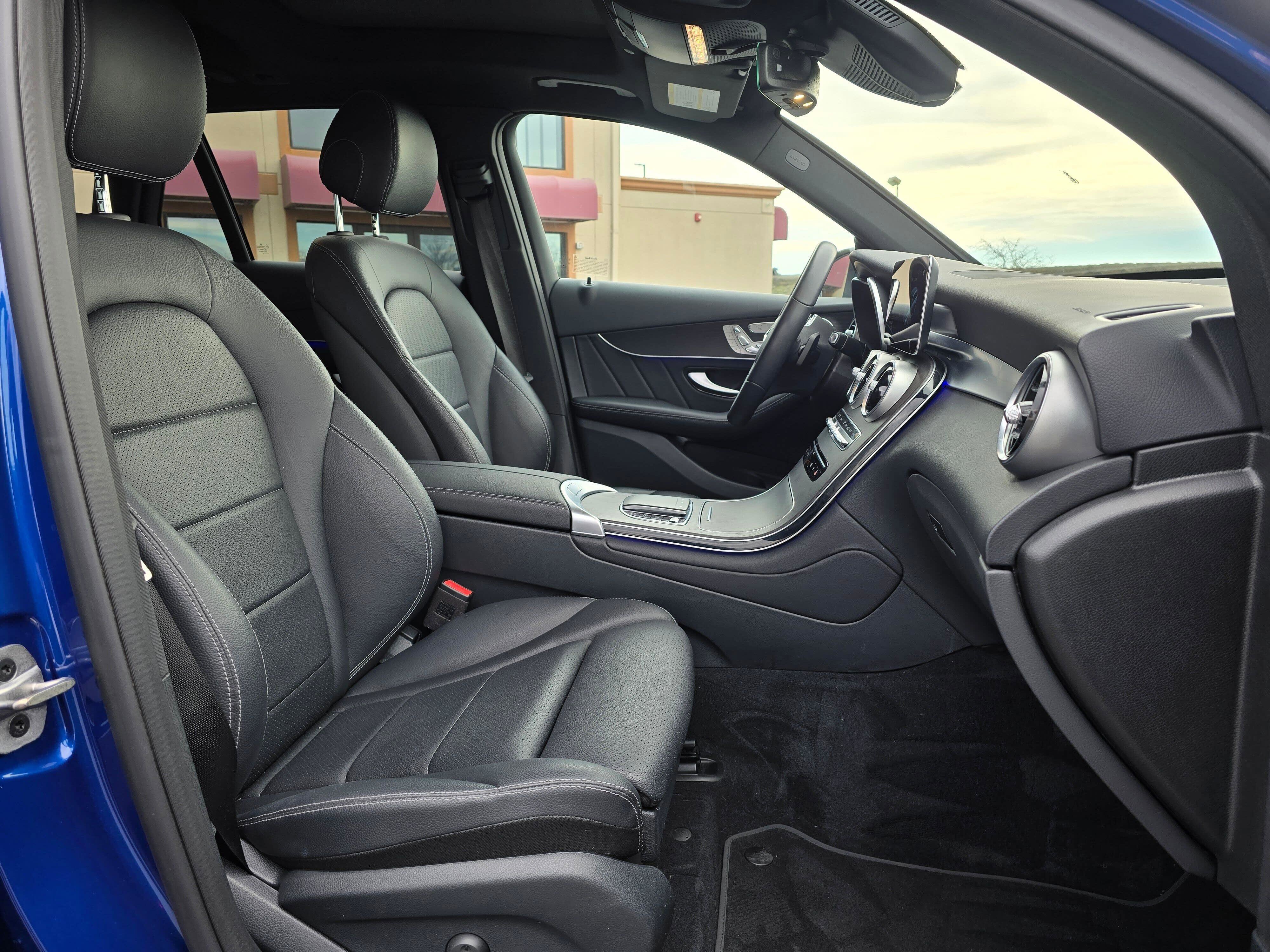 Used 2022 Mercedes-Benz GLC 300 4MATIC image 14