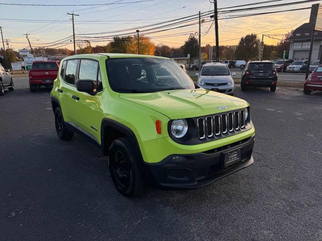 Used 2017 Jeep Renegade Sport w/ Power & Air Group AWD/4WD image 4