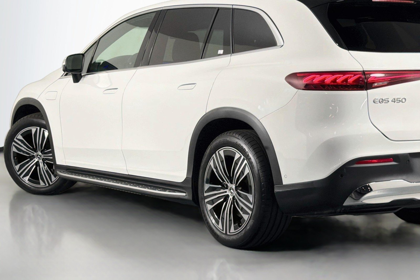 Certified 2024 Mercedes-Benz EQS 450+ 4MATIC SUV image 15
