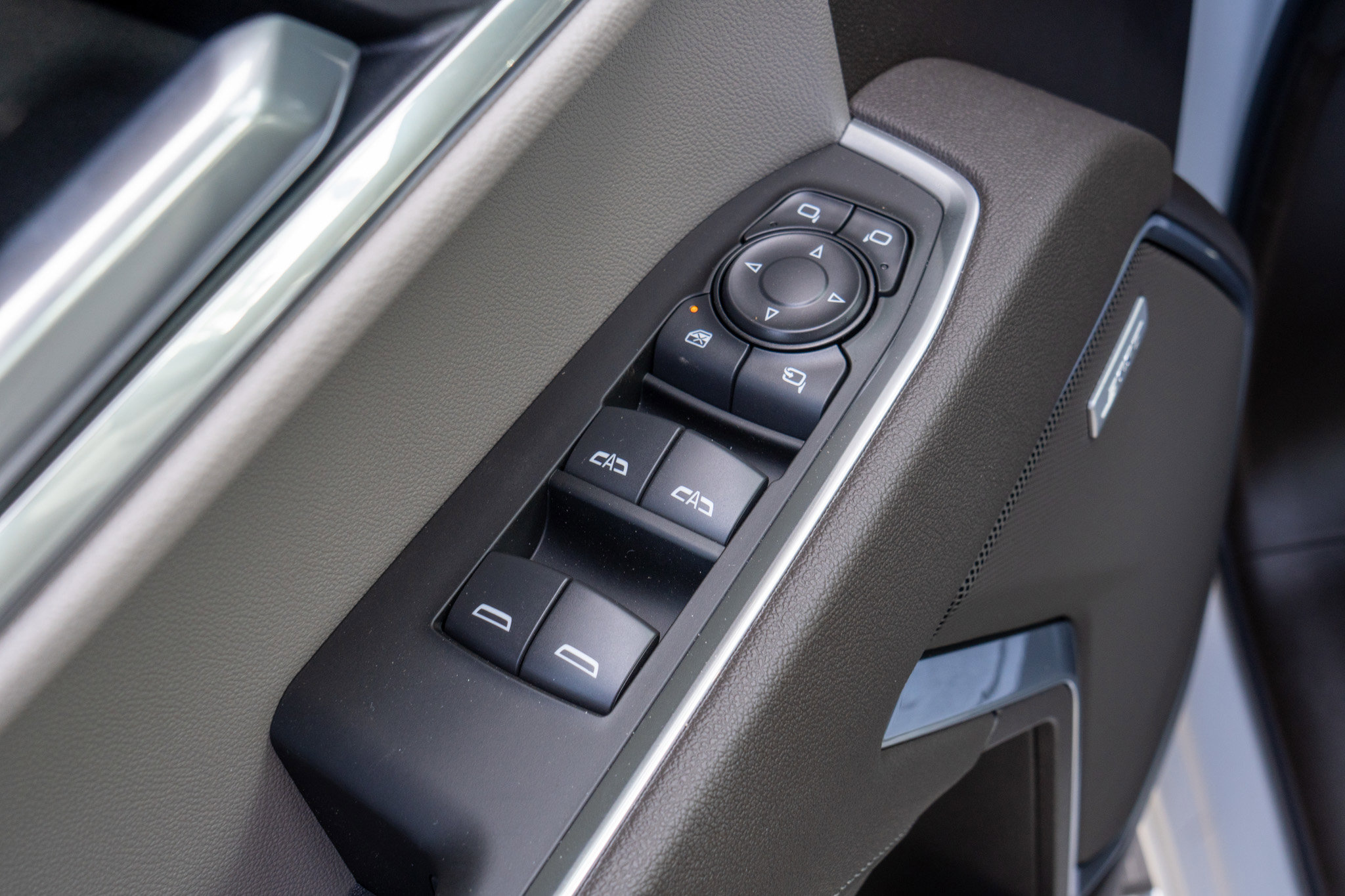 New 2026 GMC Sierra 1500 SLT AWD/4WD image 13