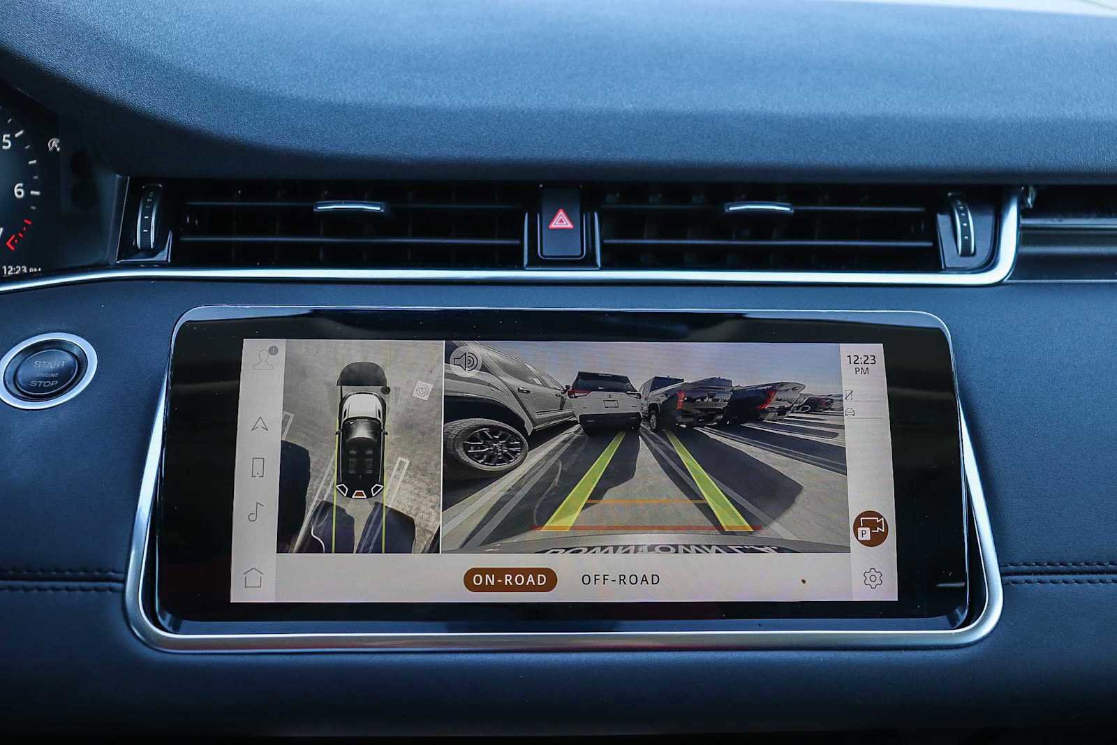 Used 2022 Land Rover Range Rover Evoque SE image 24