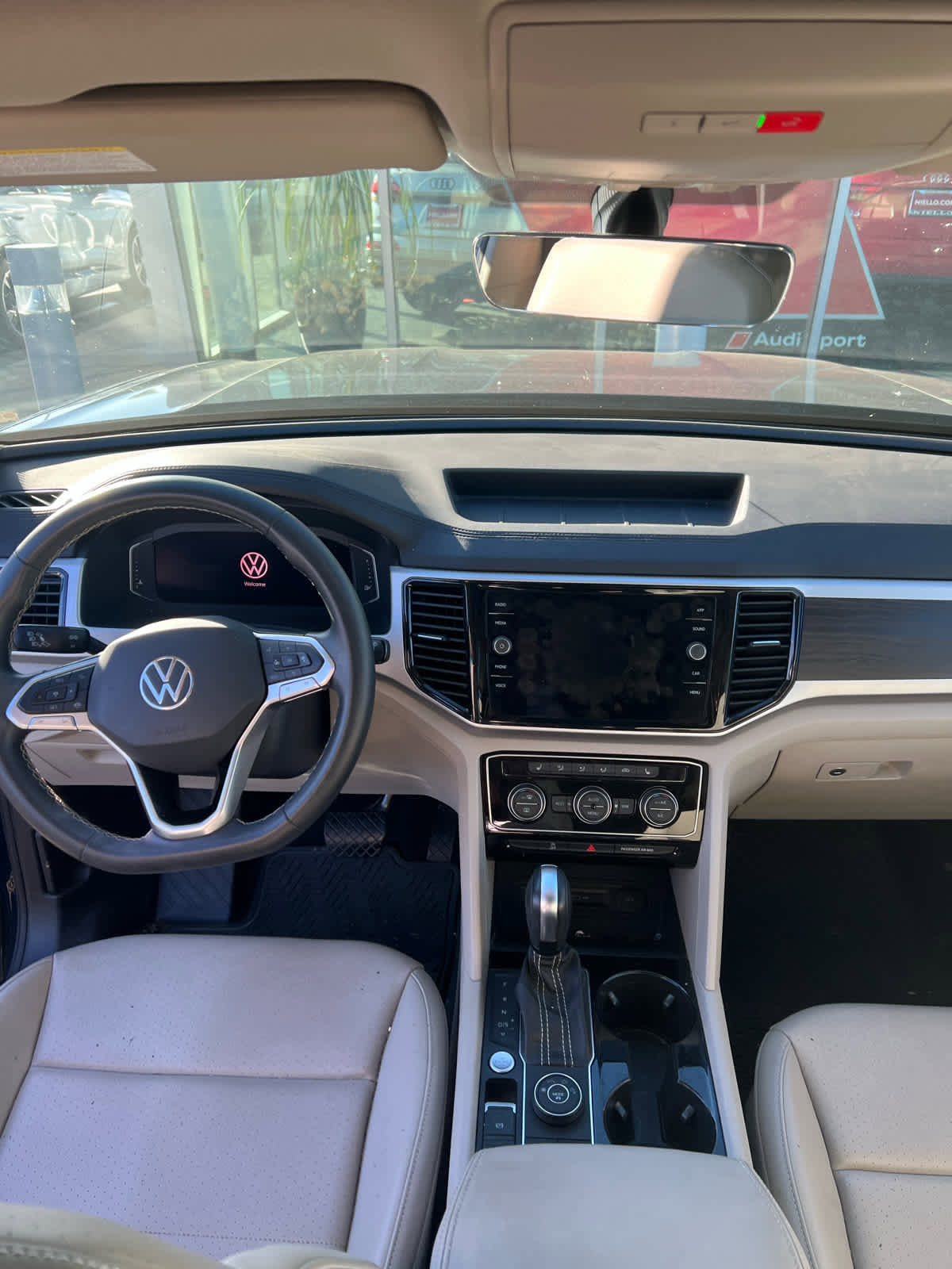 Used 2022 Volkswagen Atlas SE image 16