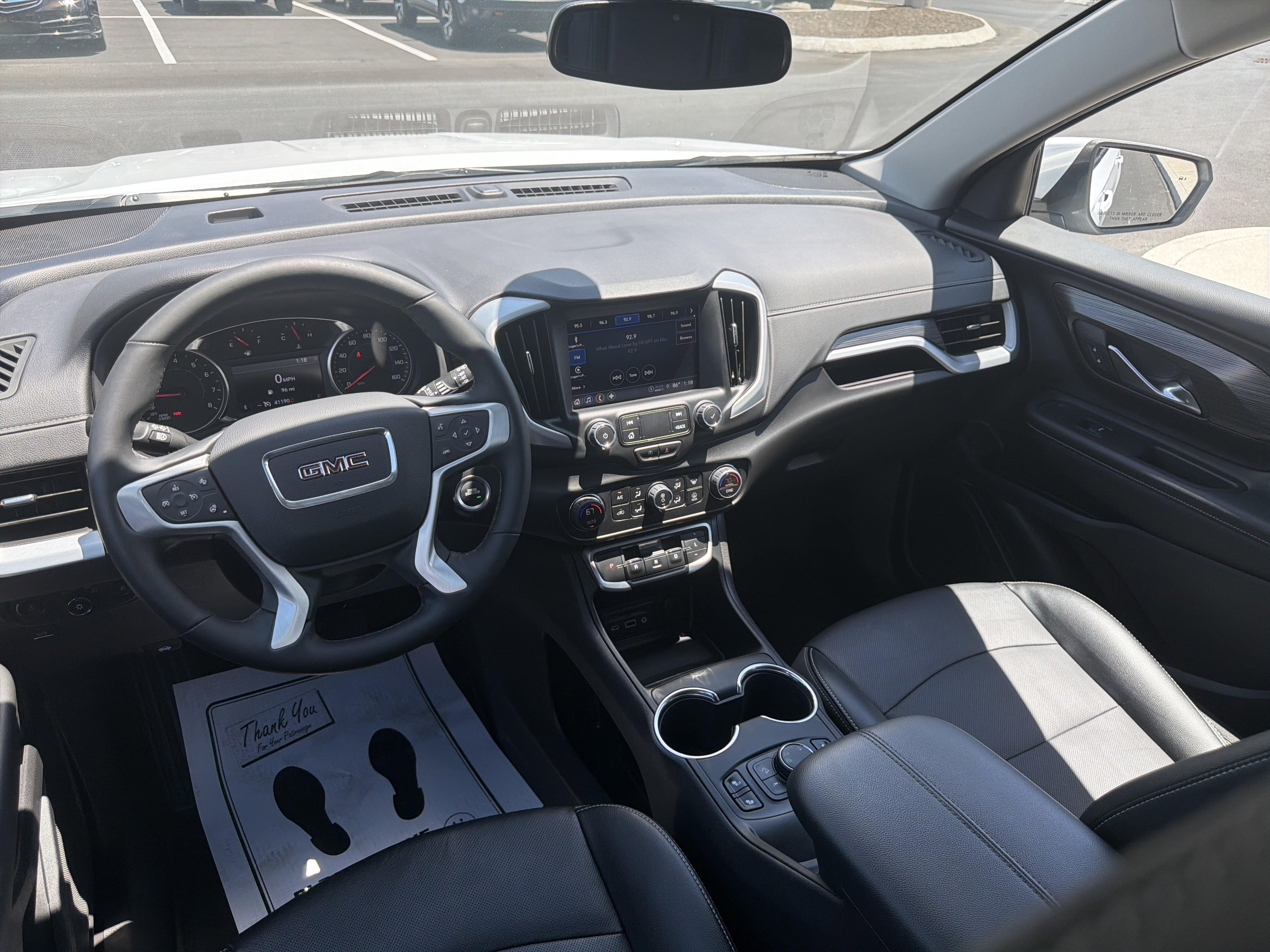 Used 2024 GMC Terrain SLT AWD/4WD image 30