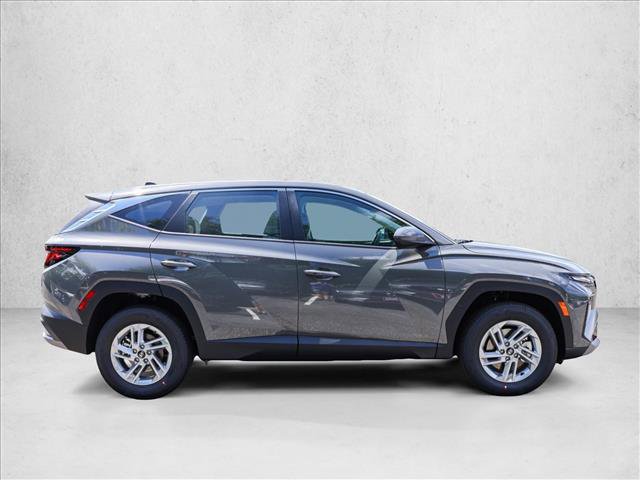 Certified 2025 Hyundai Tucson SE AWD/4WD video 4