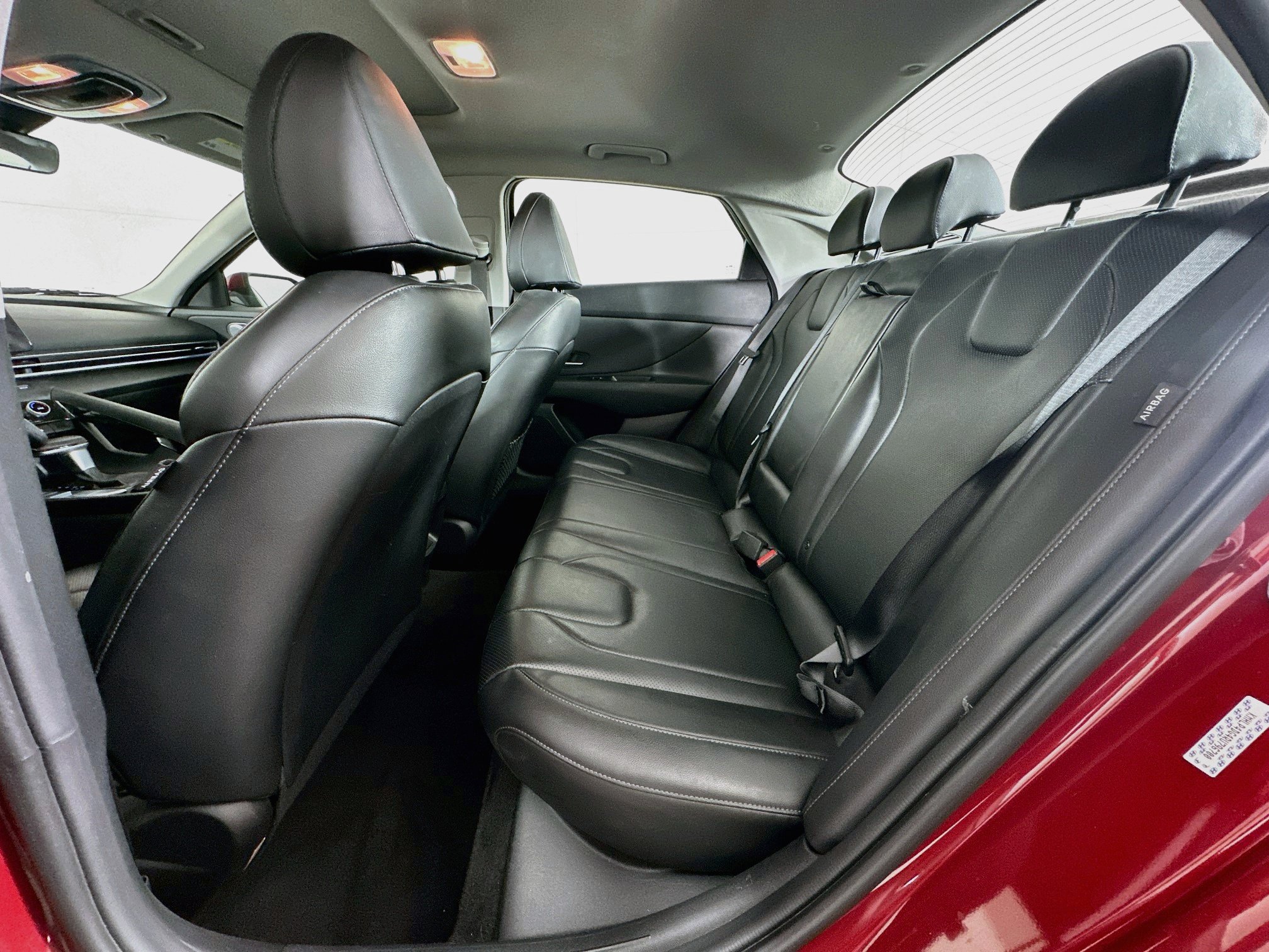 Used 2024 Hyundai Elantra Limited FWD image 28