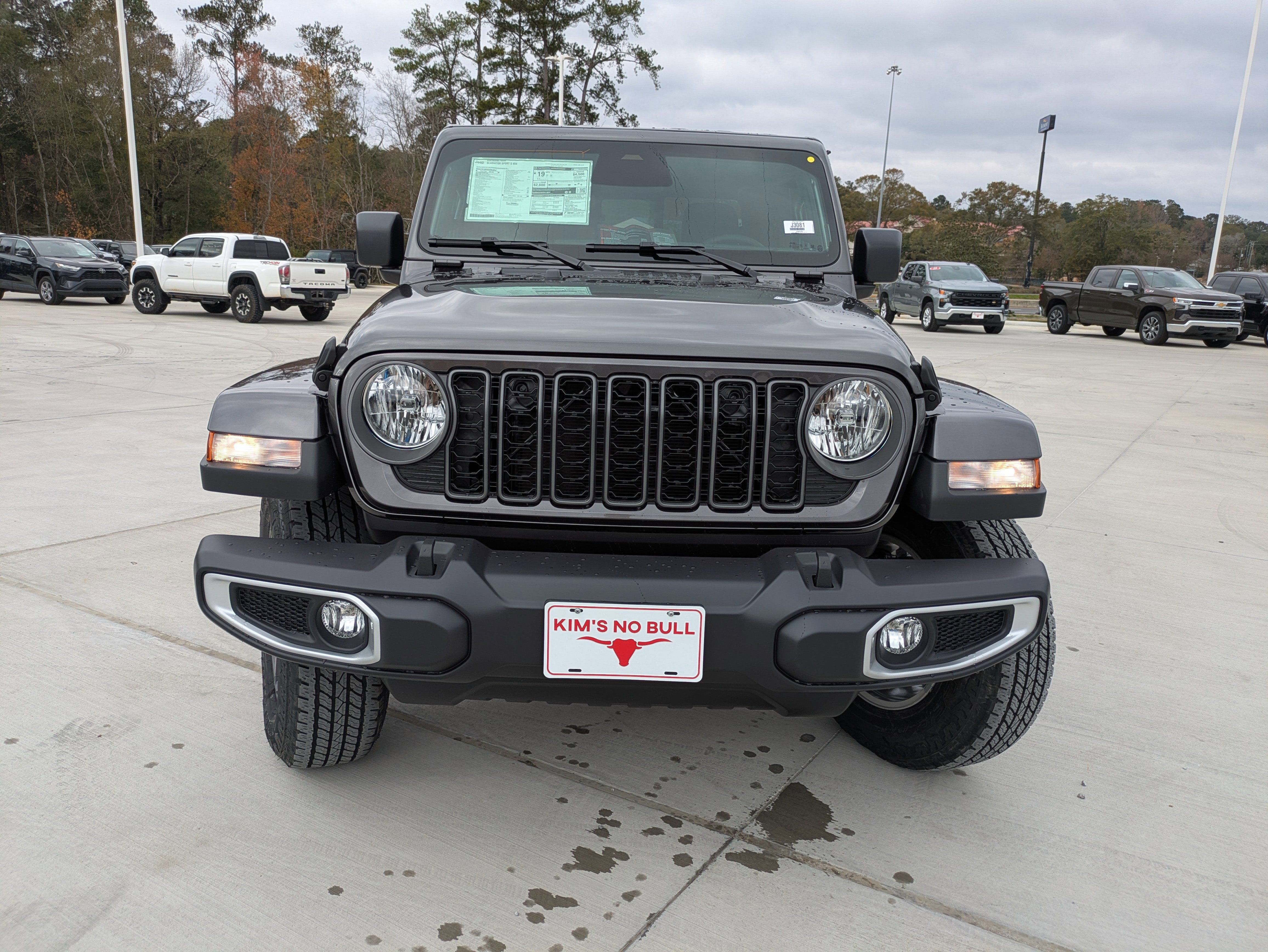 New 2026 Jeep Gladiator Sport AWD/4WD image 2