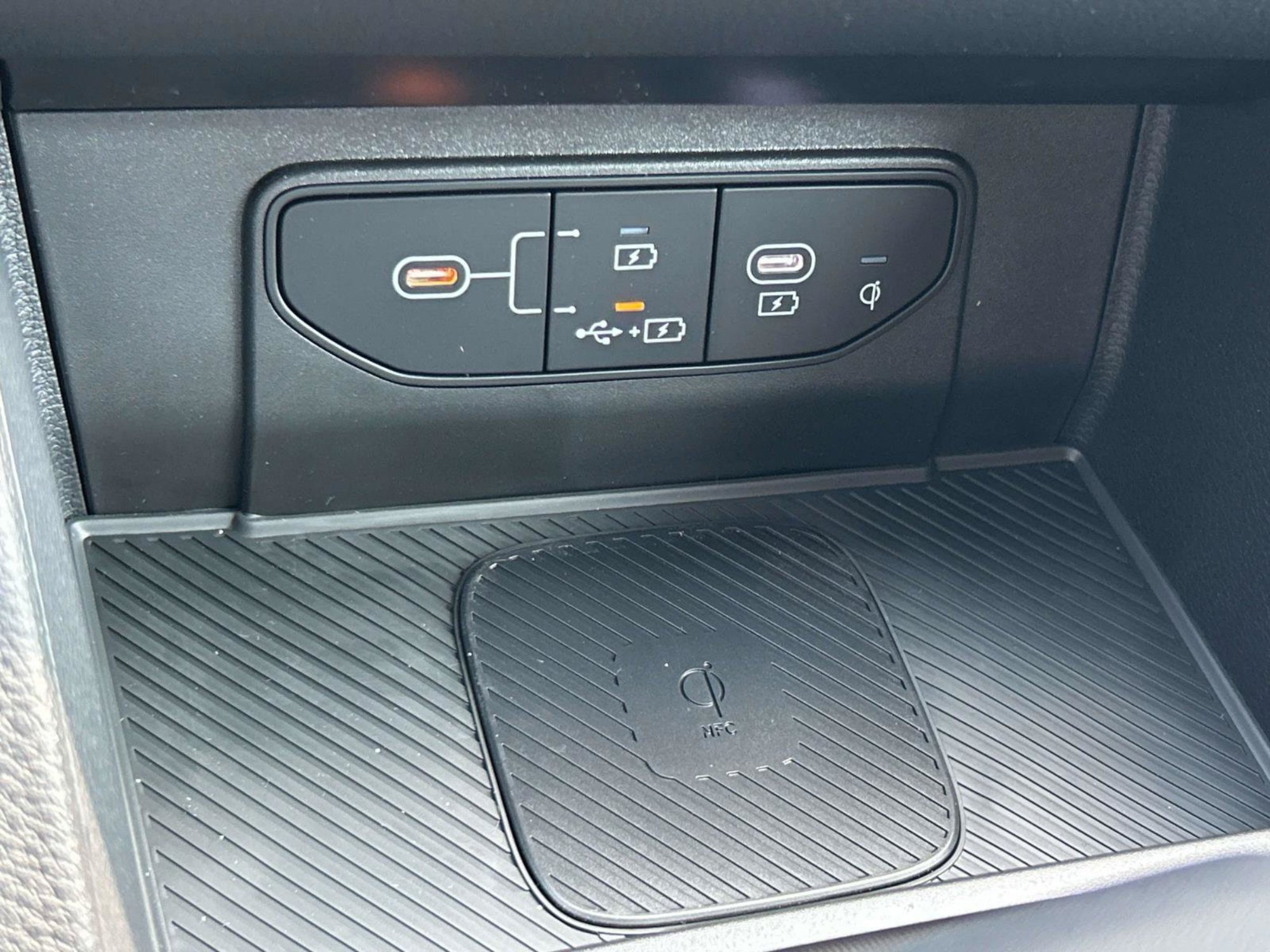 New 2026 Kia Sportage SX AWD/4WD image 31