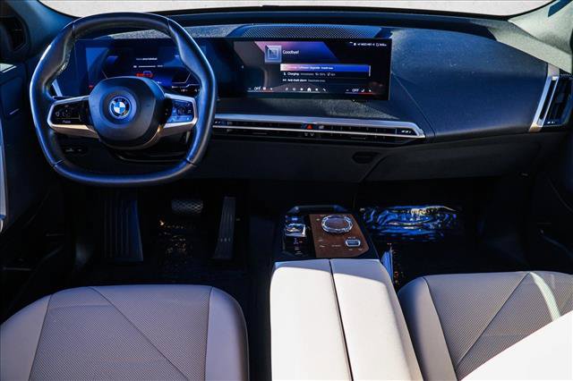 Certified 2024 BMW iX xDrive50 w/ Premium Package AWD/4WD image 23