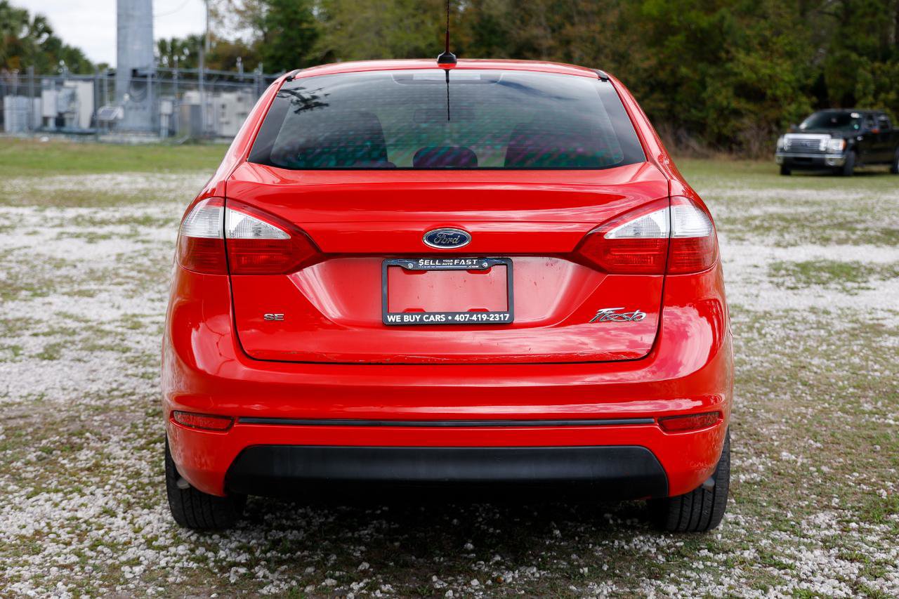 Used 2014 Ford Fiesta SE FWD image 9