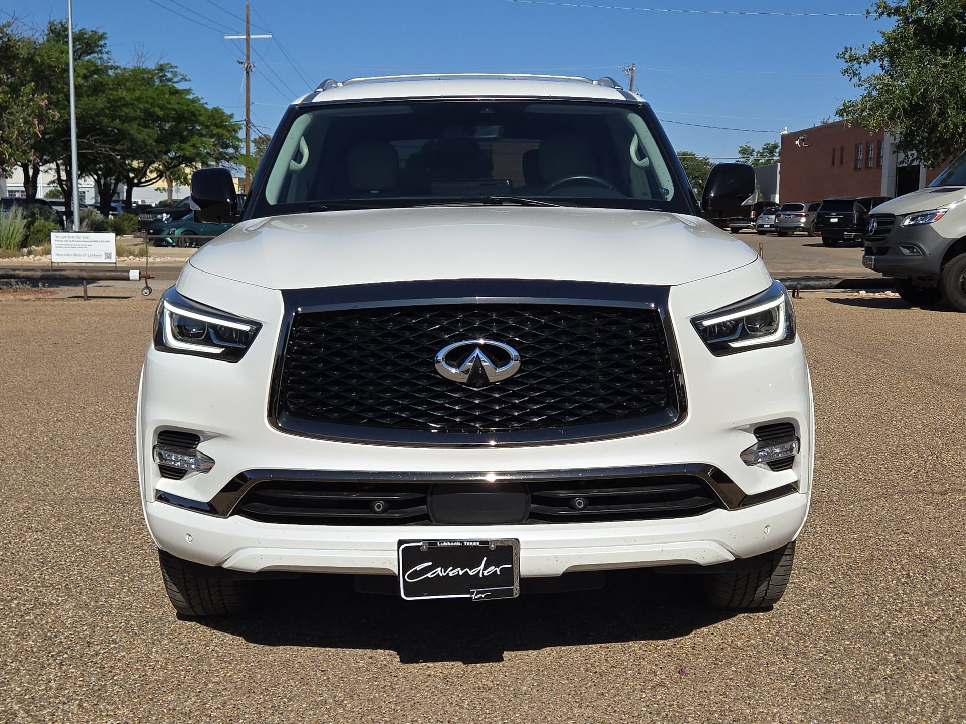 Used 2023 INFINITI QX80 Premium Select w/ Cargo Package AWD/4WD image 10