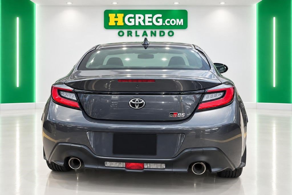 Used 2023 Toyota GR86 RWD image 8