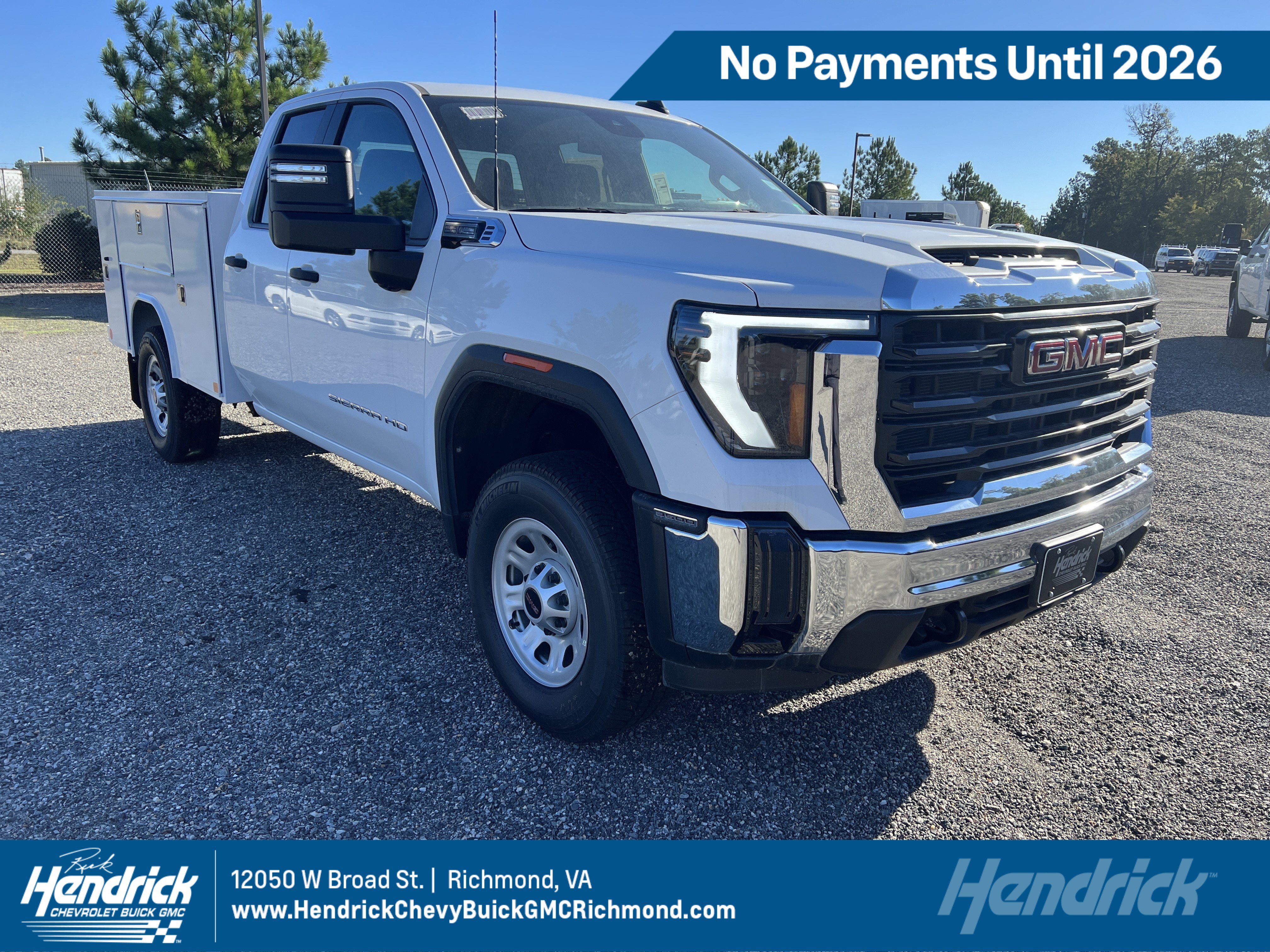 New 2025 GMC Sierra 3500 Pro w/ Convenience Package