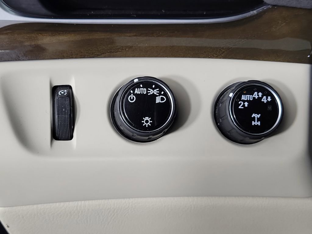 Used 2020 Cadillac Escalade Luxury w/ LPO, Radiant Package image 31