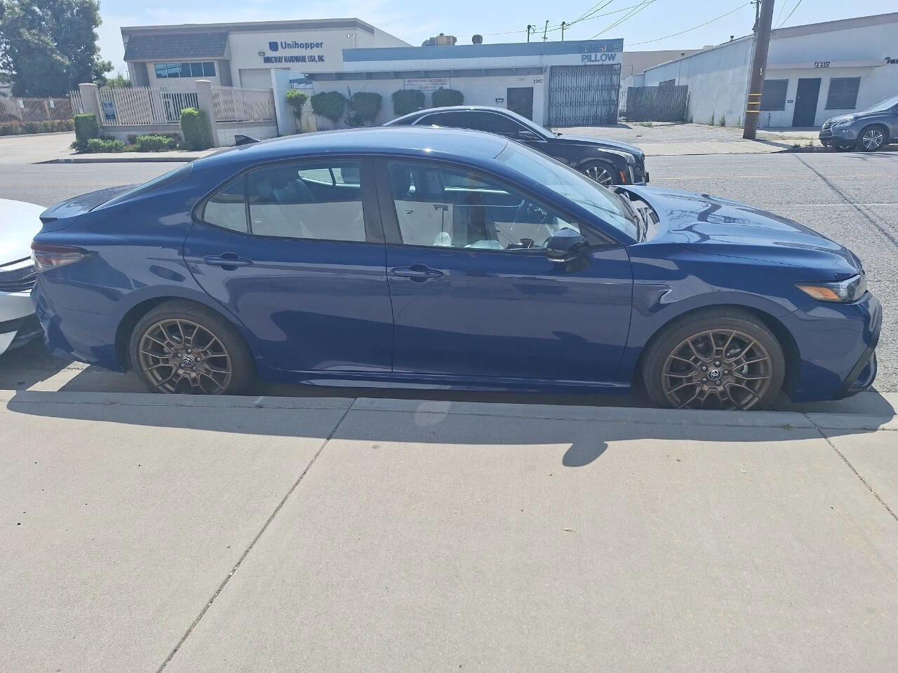 Used 2023 Toyota Camry SE image 10