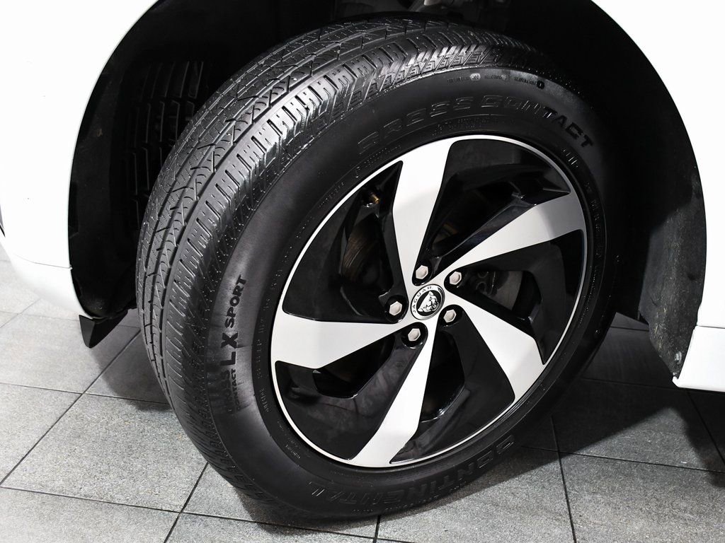 Used 2024 Jaguar F-PACE R-Dynamic S image 7