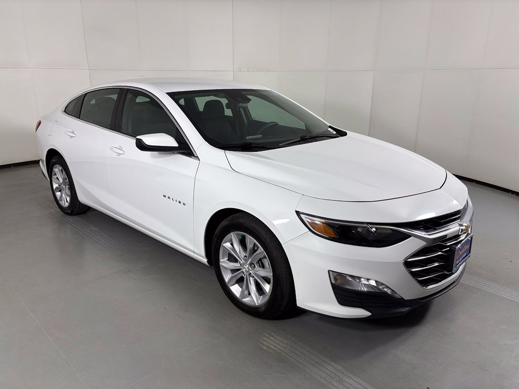 Used 2024 Chevrolet Malibu LT FWD image 4