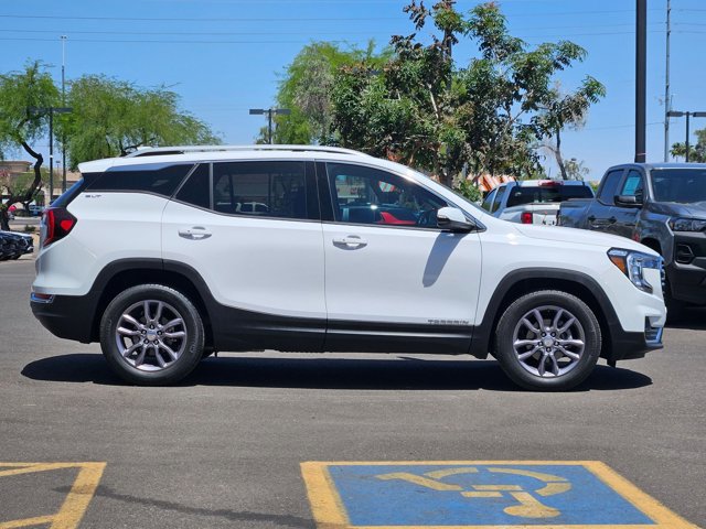 Certified 2023 GMC Terrain SLT w/ Infotainment Package II FWD image 4