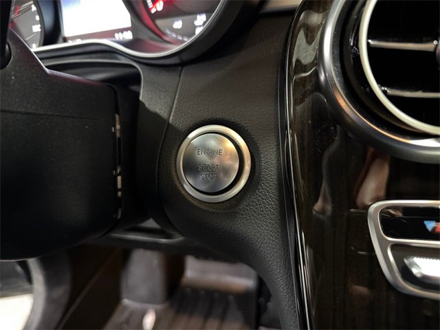 Used 2017 Mercedes-Benz GLC 300 4MATIC image 20