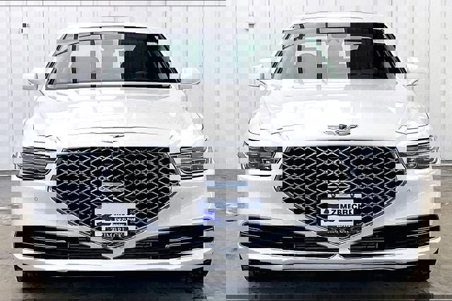 Used 2021 Genesis G90 3.3T Premium image 3