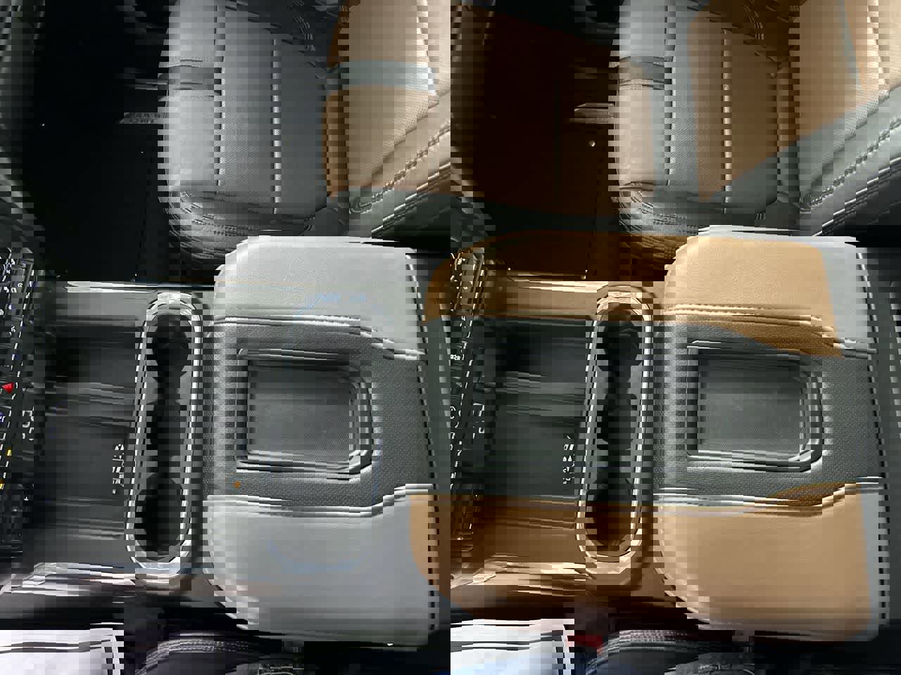 Used 2021 Chevrolet Silverado 2500 High Country w/ Z71 Off-Road Package image 34