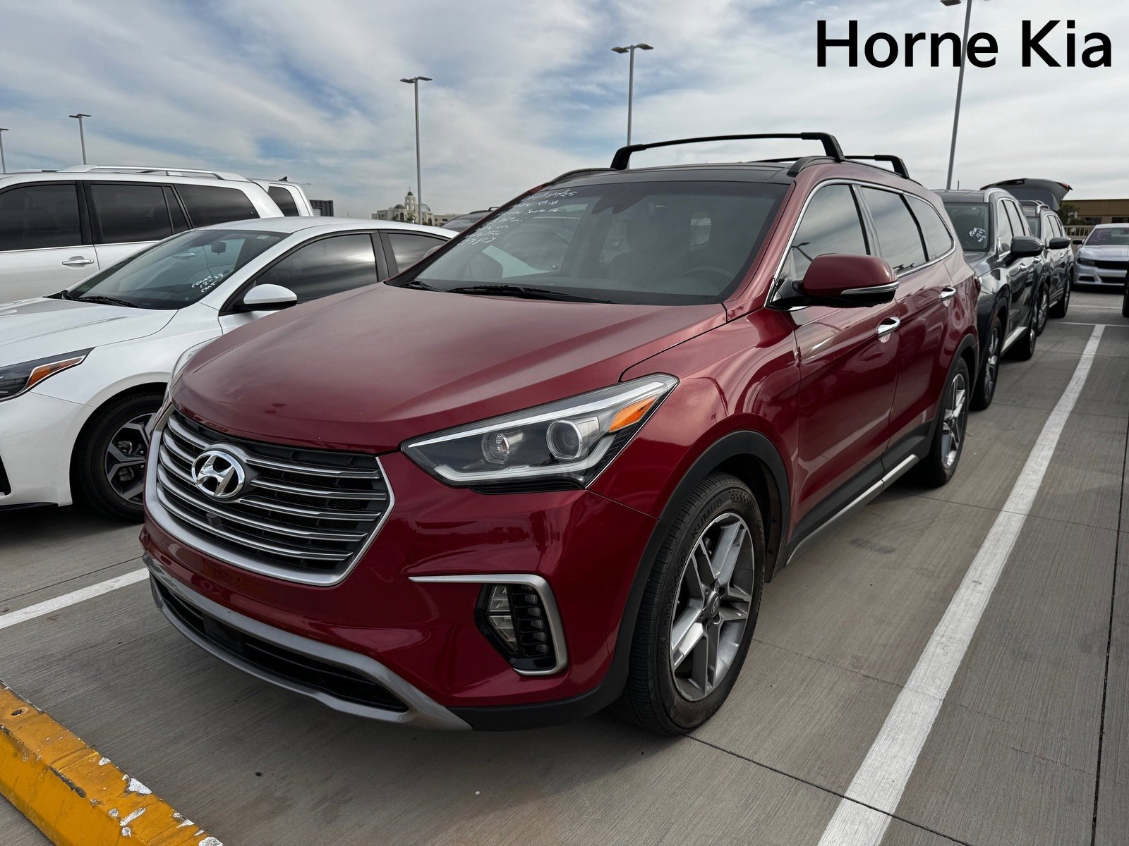 Used 2017 Hyundai Santa Fe Limited image 2