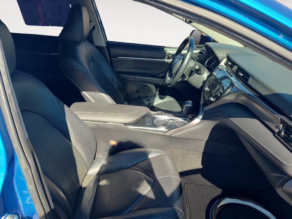 Used 2019 Toyota Camry XSE FWD image 15