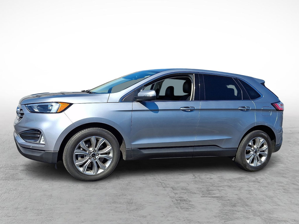 Used 2024 Ford Edge Titanium AWD/4WD image 2