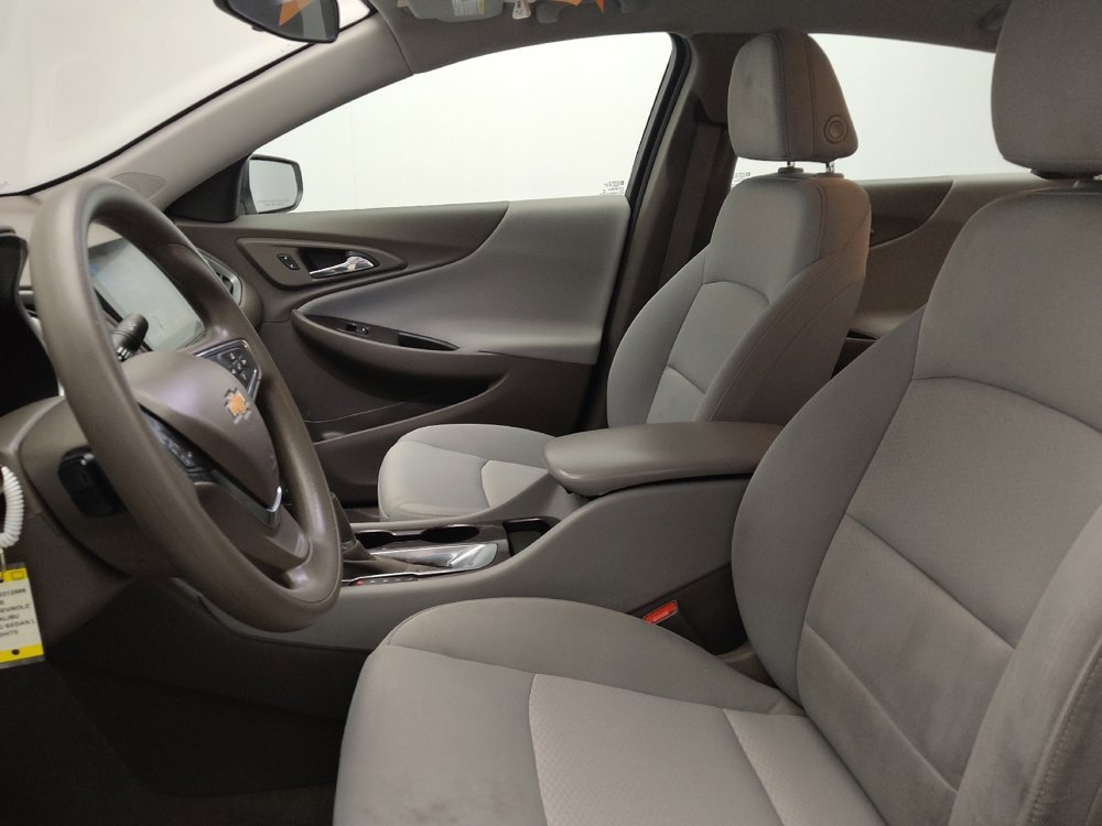 Used 2020 Chevrolet Malibu LS FWD image 17